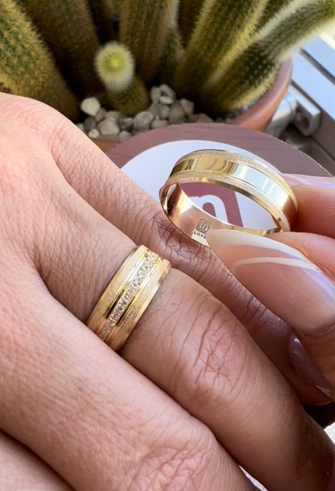 Alianças de Casamento em Ouro 18k- Modelo Capricho | 6mm | 12x R$599
