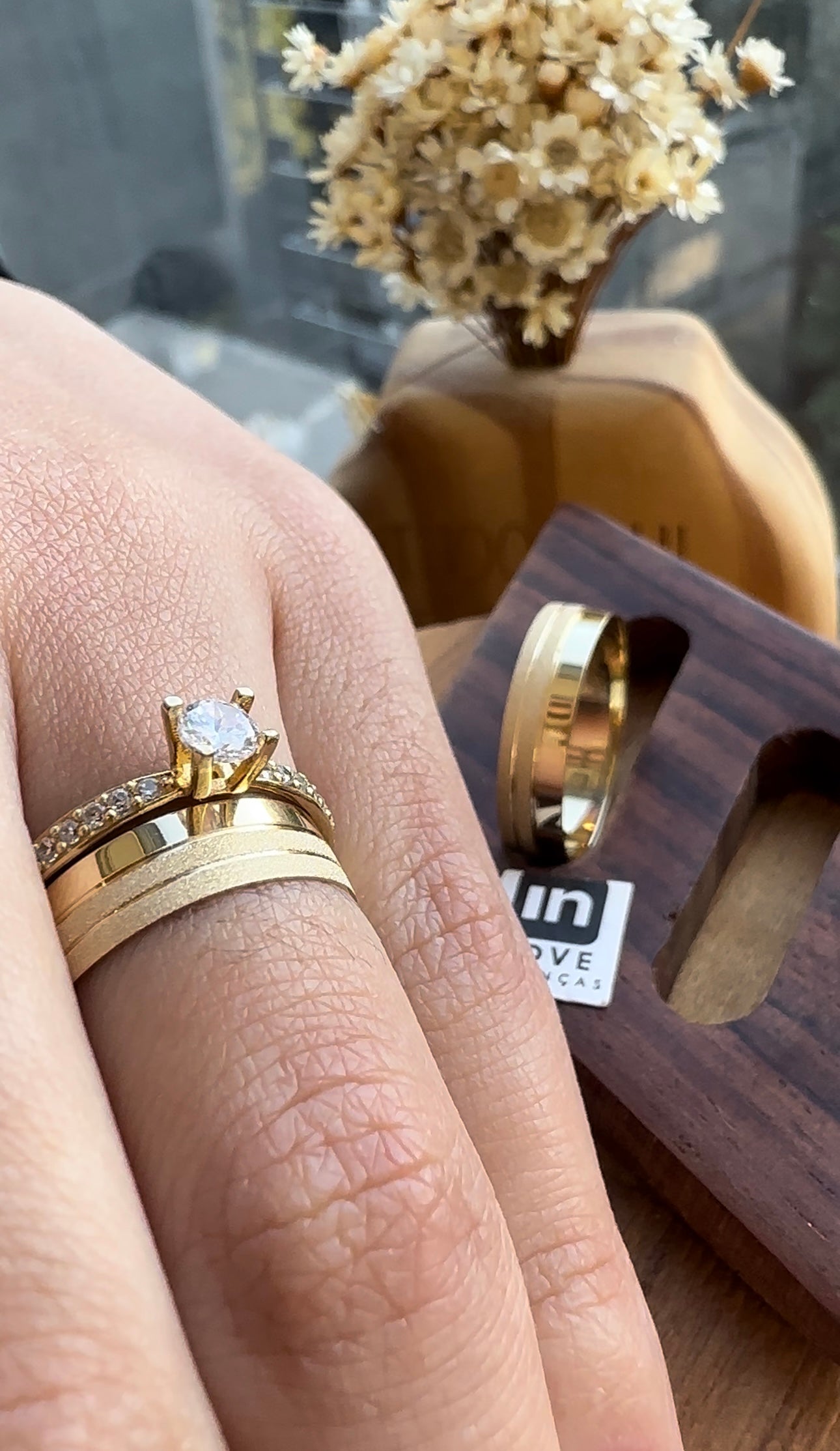 Alianças de Casamento em Ouro 18k - Modelo Verdadeiro Amor | 5mm | 12x R$249