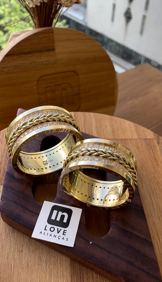 Alianças de Casamento em Ouro 18k - Modelo Nosso Santo Bateu White | 10mm | 12x R$1.723,33