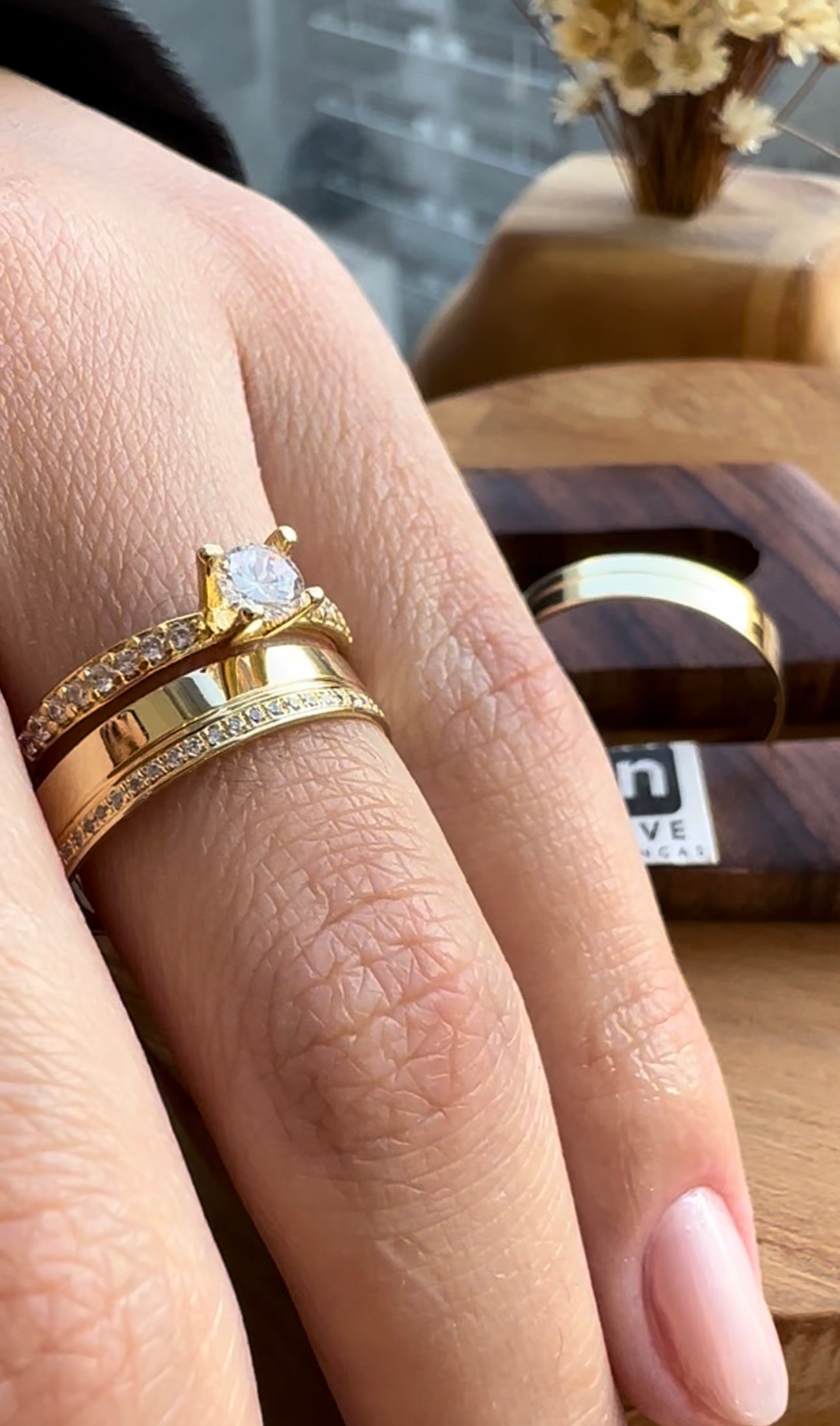 Alianças de Casamento em Ouro 18k - Modelo Eternamente | 4mm | 12x R$249