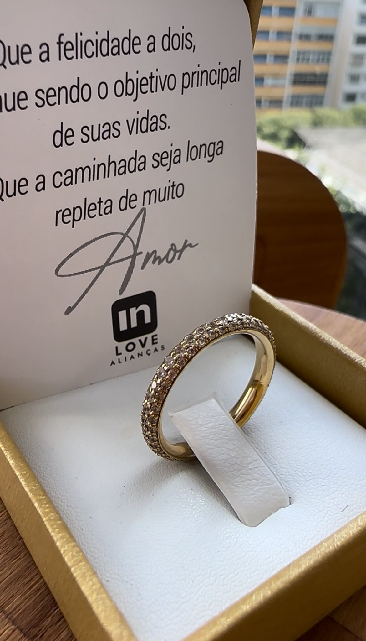 Anel Aparador Romântico em Ouro 18k - 12x R$290,83
