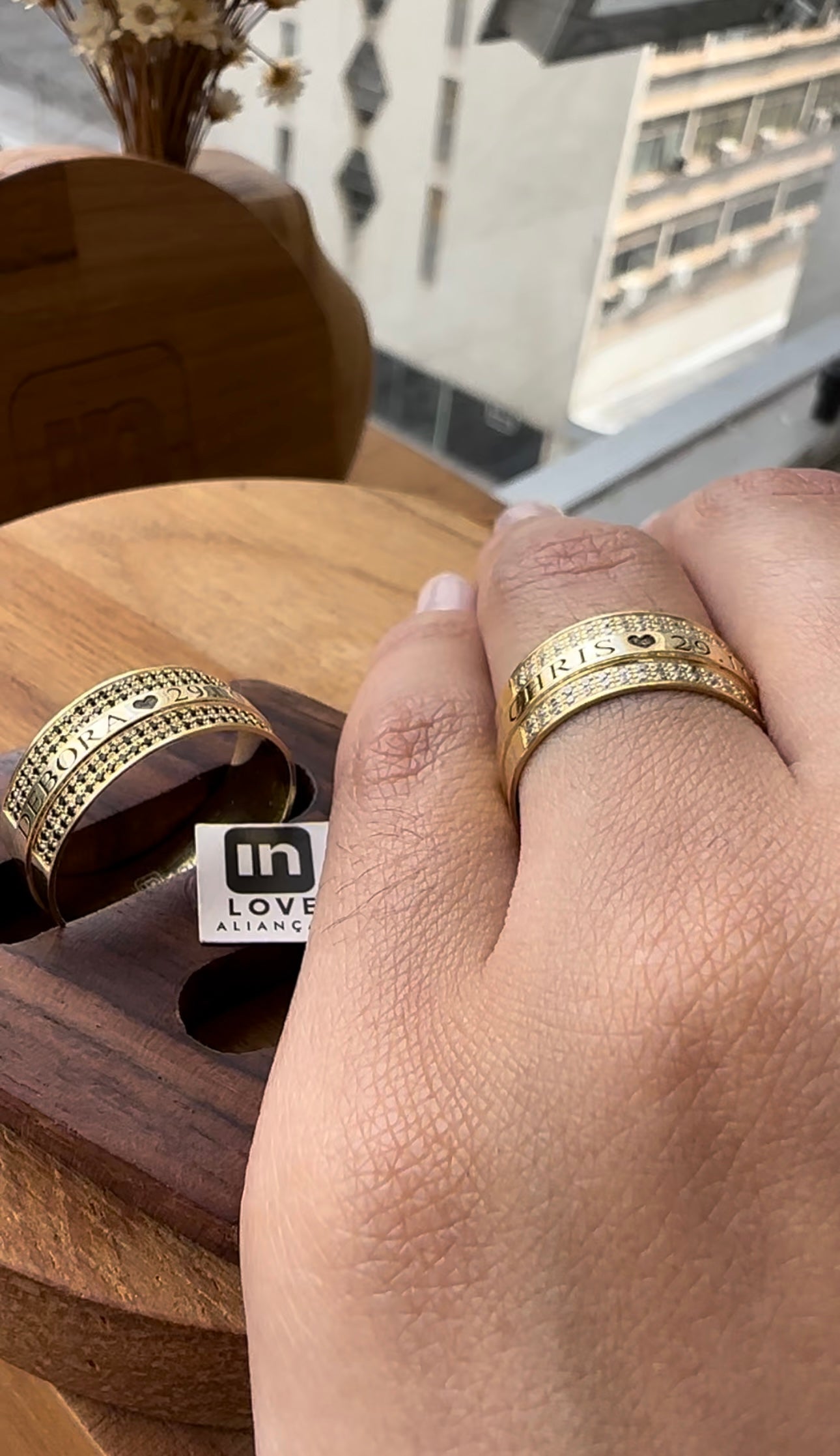 Alianças de Casamento em Ouro 18k - Modelo Par Perfeito Duo | 8mm | 12x R$999
