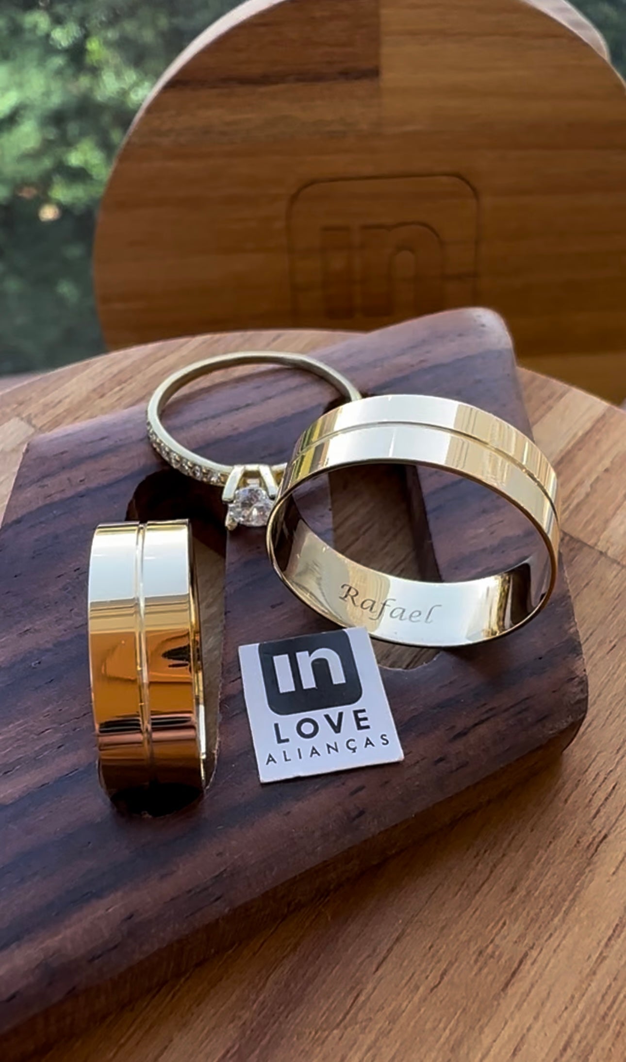Alianças de Casamento em Ouro 18k - Modelo Minha Alegria | 6mm | 12x R$333