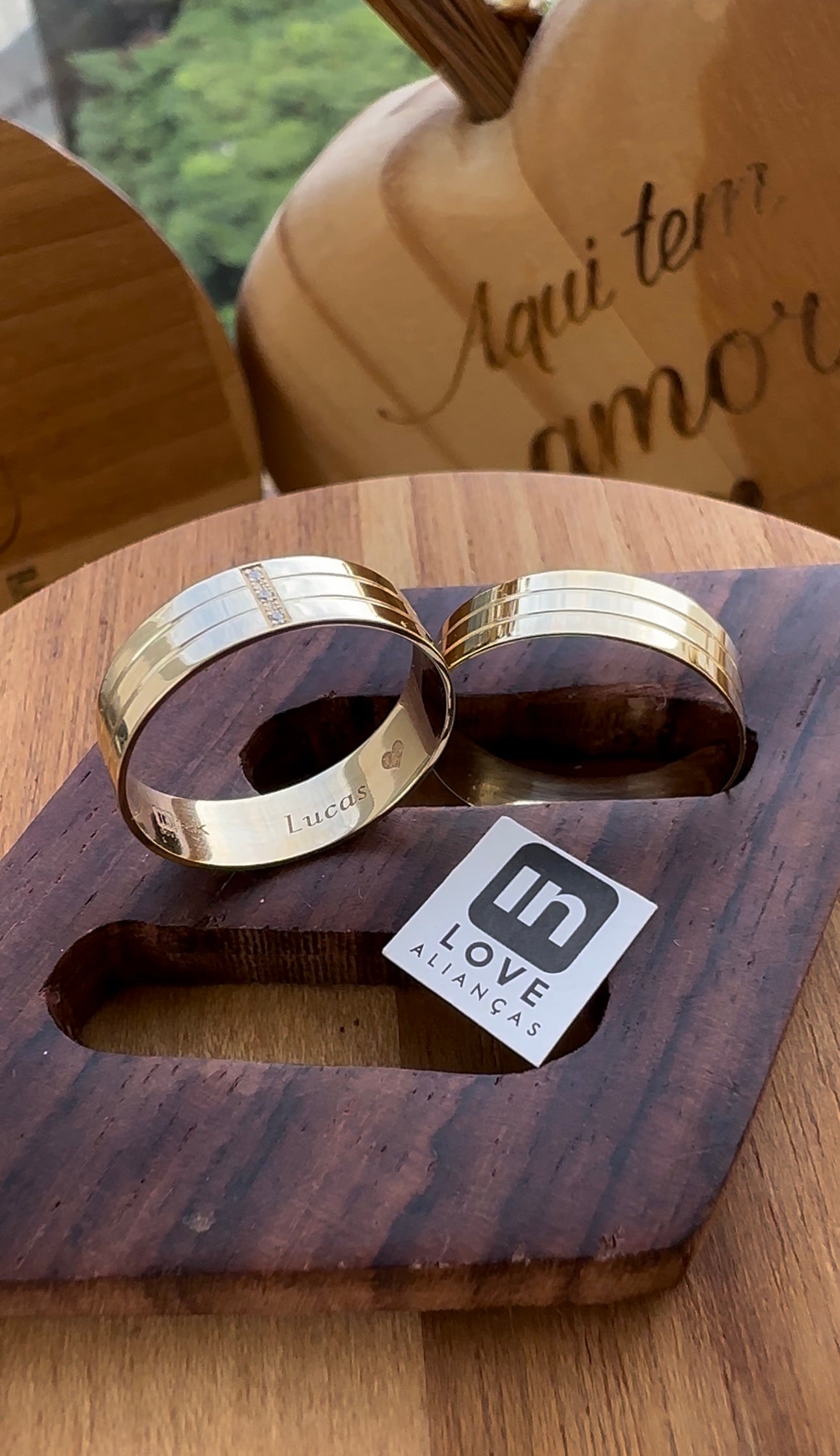Alianças de Casamento em Ouro 18k - Modelo Meu Presente | 5mm | 12x R$332,50