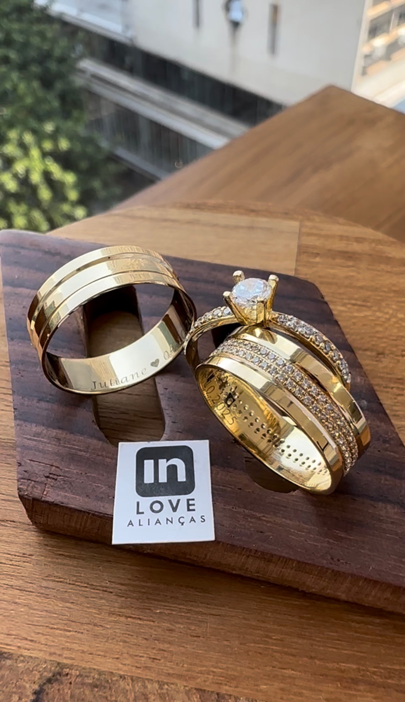 Par de Alianças em Ouro 18k - Modelo Capítulos | 6mm |12x R$499