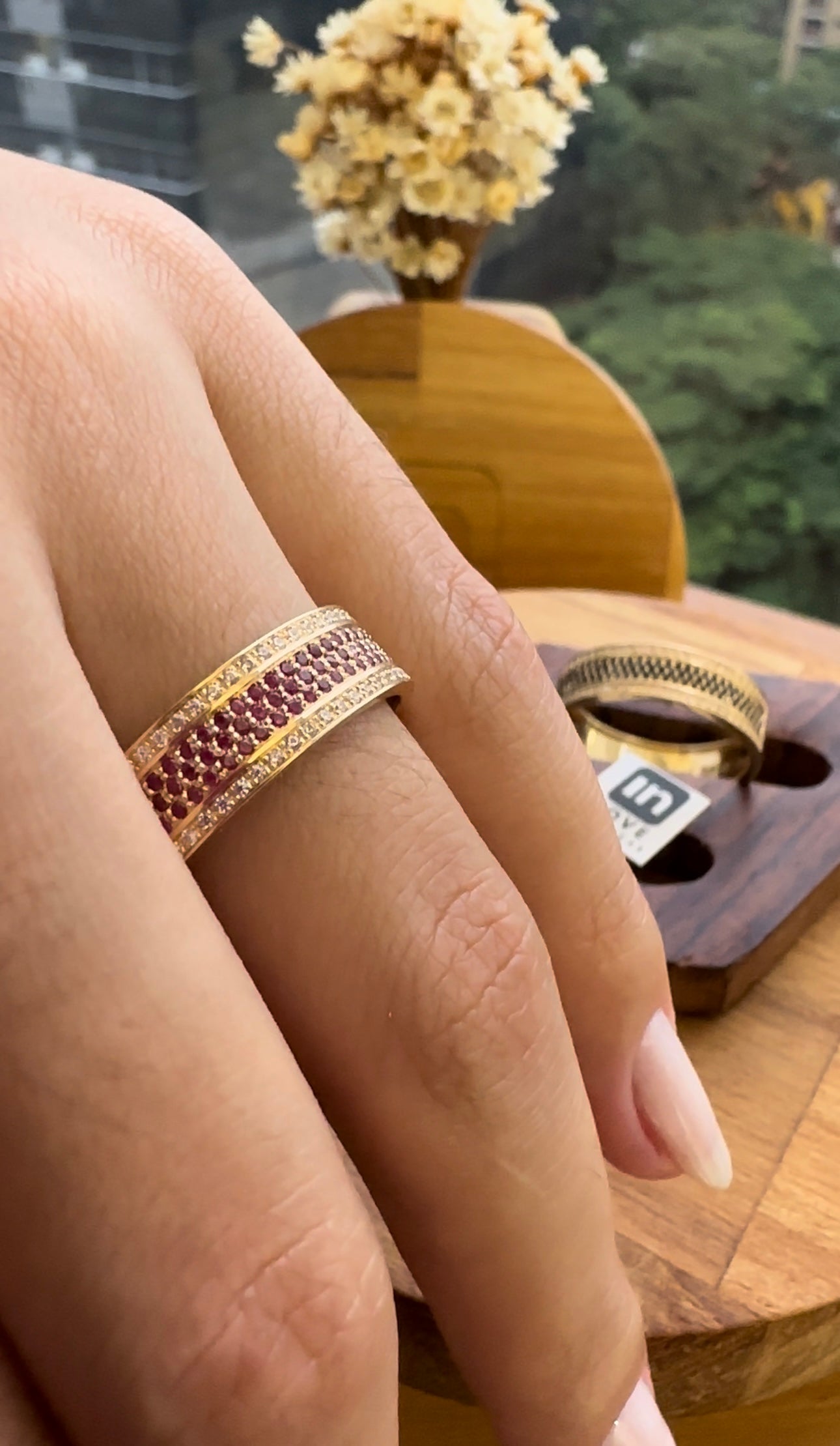 Alianças de Casamento em Ouro 18k - Modelo Miragem Duo | 6mm | 12x R$1.165.83