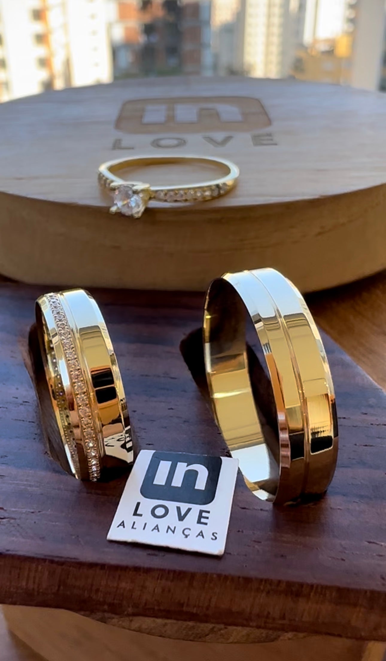 Alianças de Casamento em Ouro 18k - Modelo Nossa Energia | 5mm | 12x R$415,83