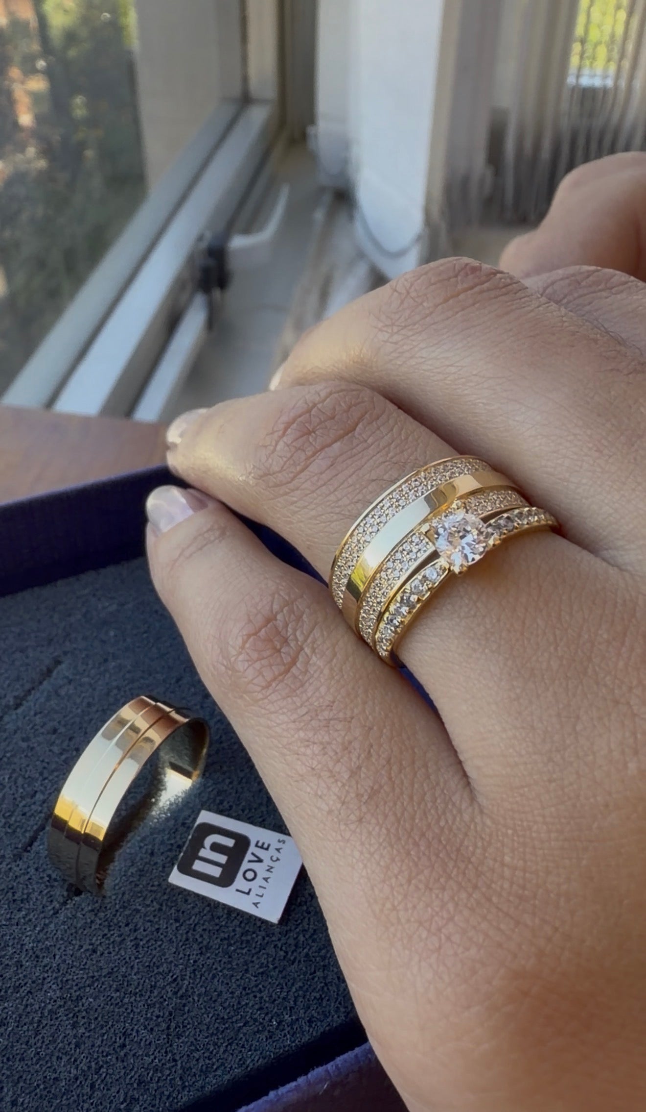 Par de Alianças em Ouro 18k - Modelo Perfeição | 7mm | 12x R$866