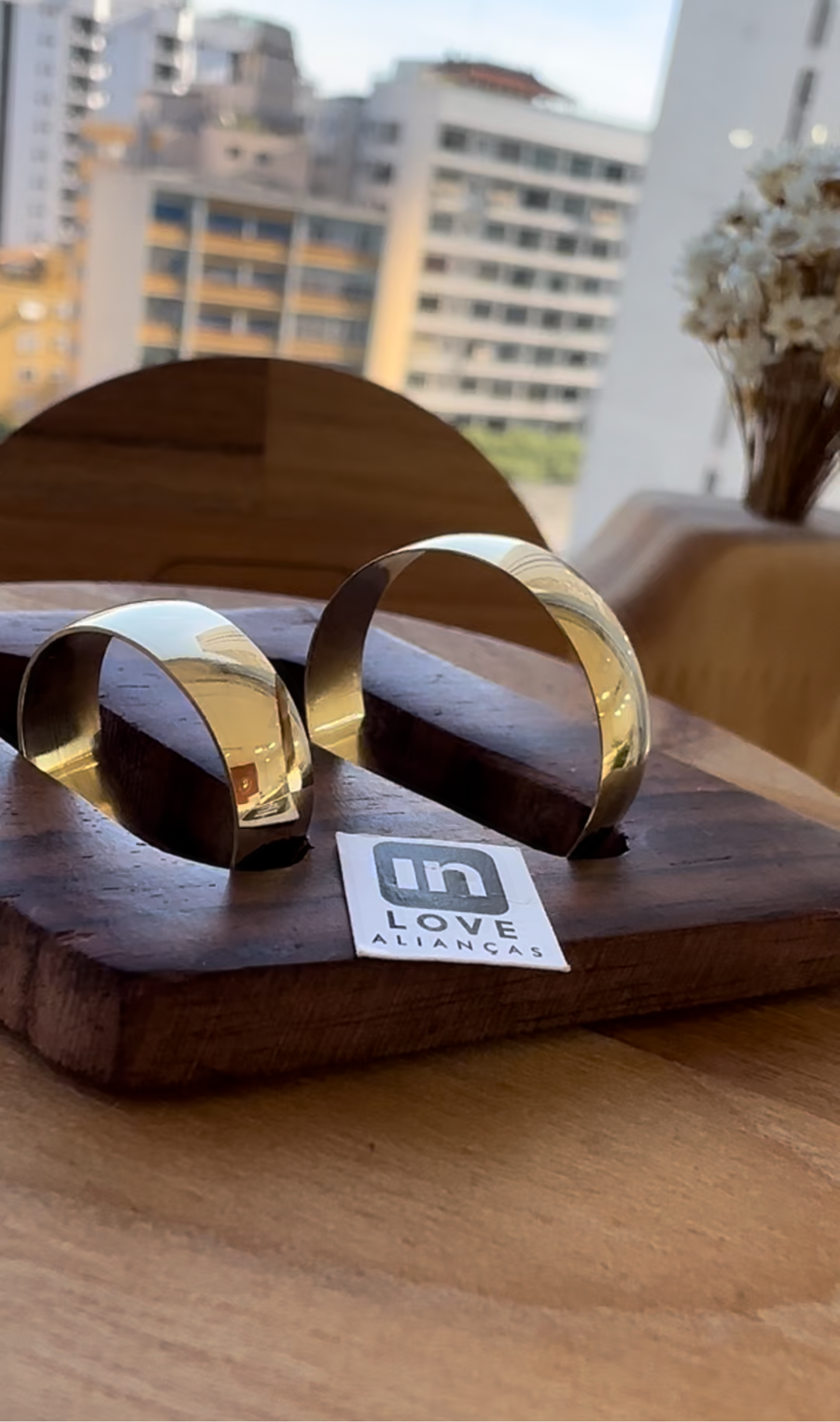Alianças de Casamento em Ouro 18k - Modelo Tradicional | 6mm | 12x R$415