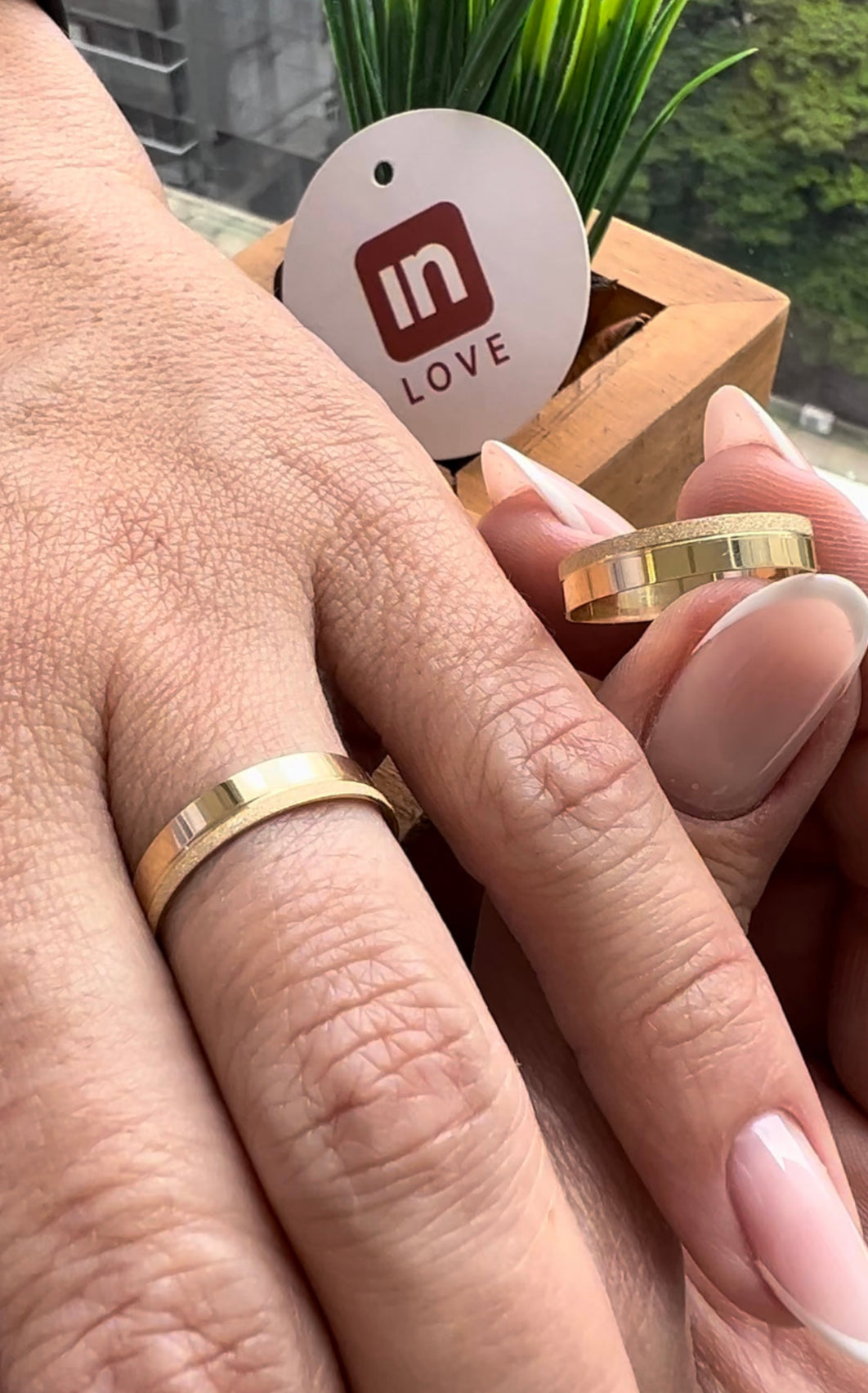 Alianças de Casamento em Ouro 18k - Modelo Morango do Nordeste | 4mm | 12x R$250,00