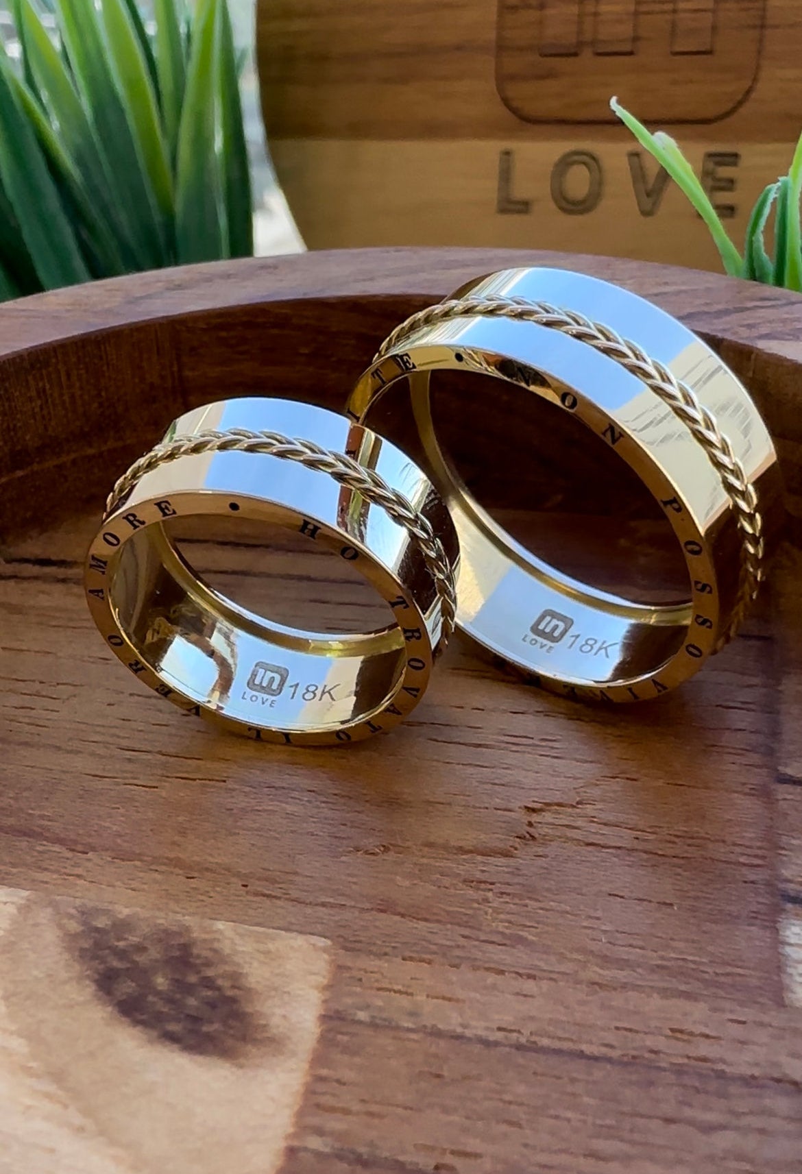 Alianças de Casamento em Ouro 18k - Modelo Eternizar | 8mm | 12x R$1.106,66