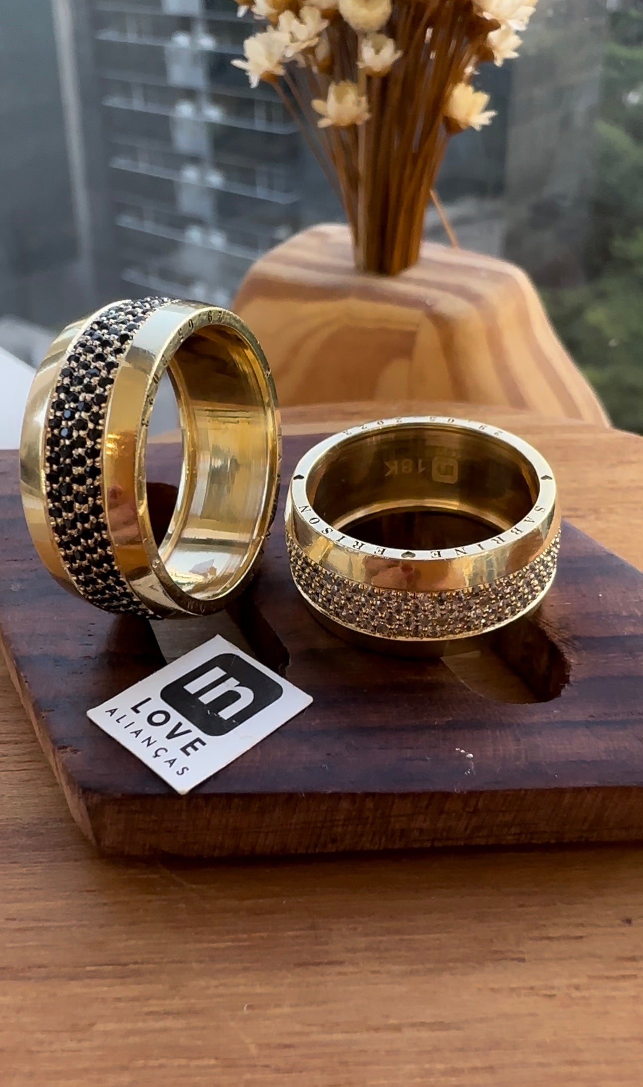 Alianças de Casamento em Ouro 18k - Modelo Sonho | 9mm | 12x R$1.833