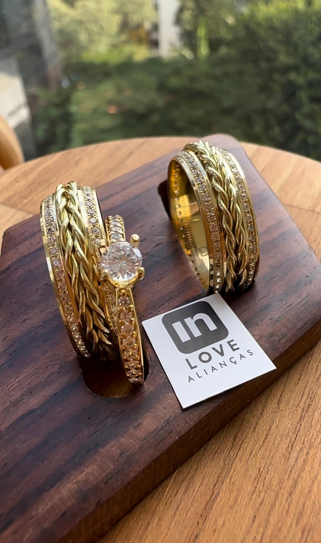 Alianças de Casamento em Ouro 18k - Modelo Trançado Duo | 7mm | 12x R$1.166