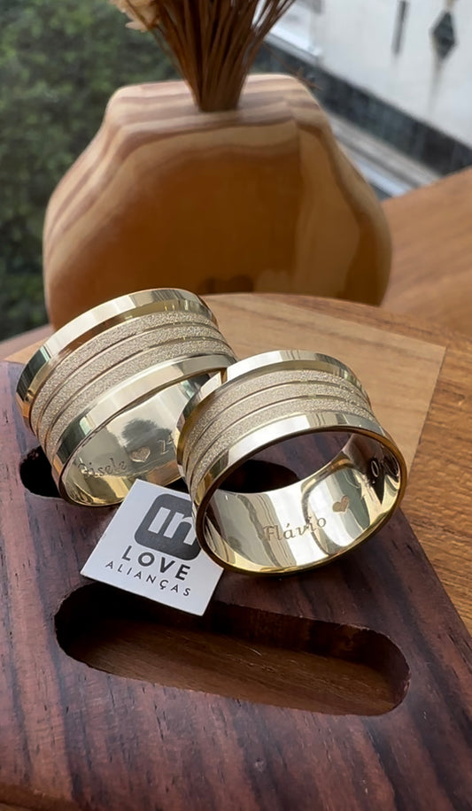 Alianças de Casamento em Ouro 18k - Modelo Favorite | 10mm | 12x R$899