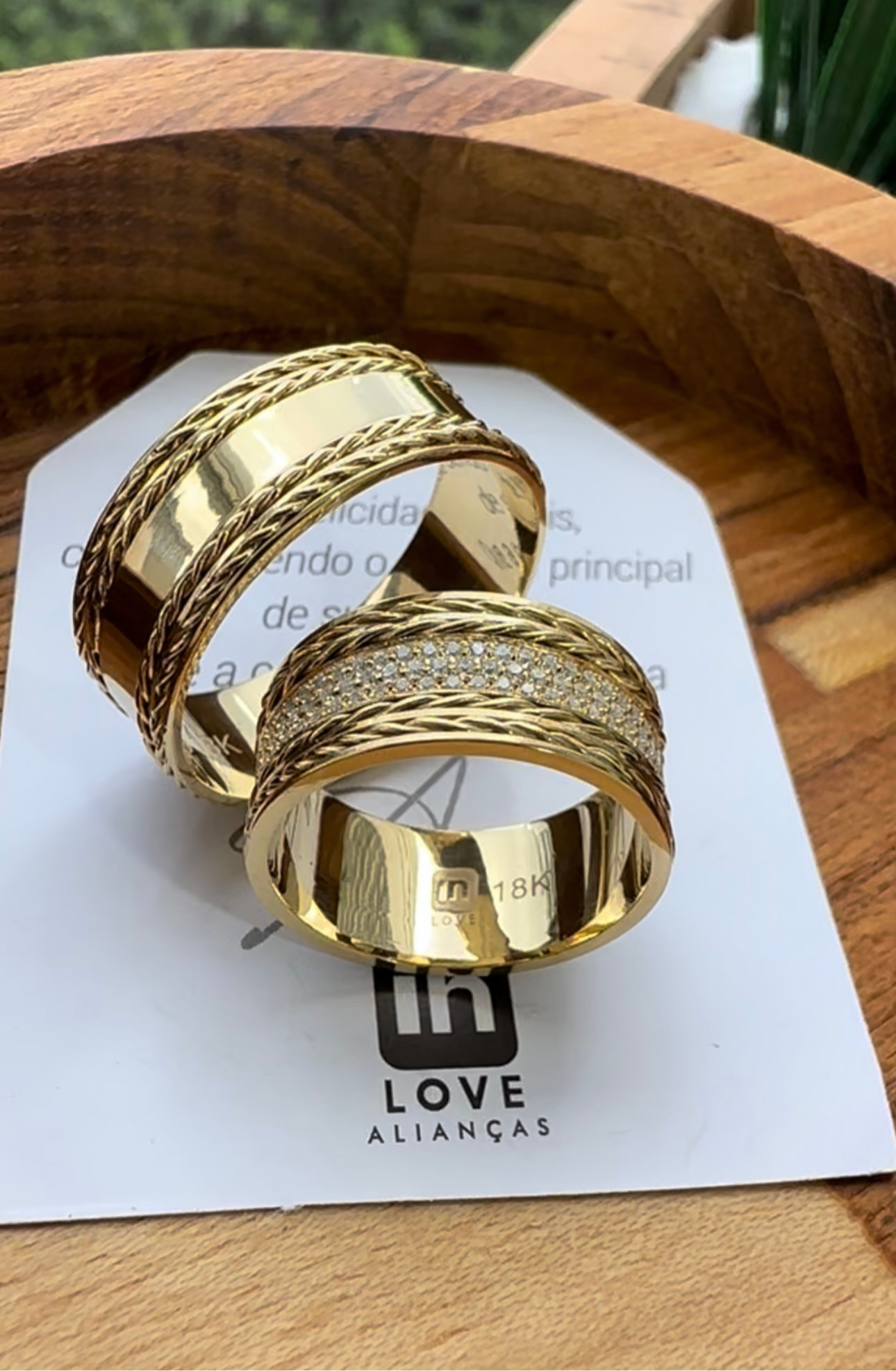 Alianças de Casamento em Ouro 18k - Modelo Bem Querer | 8mm | 12x R$999