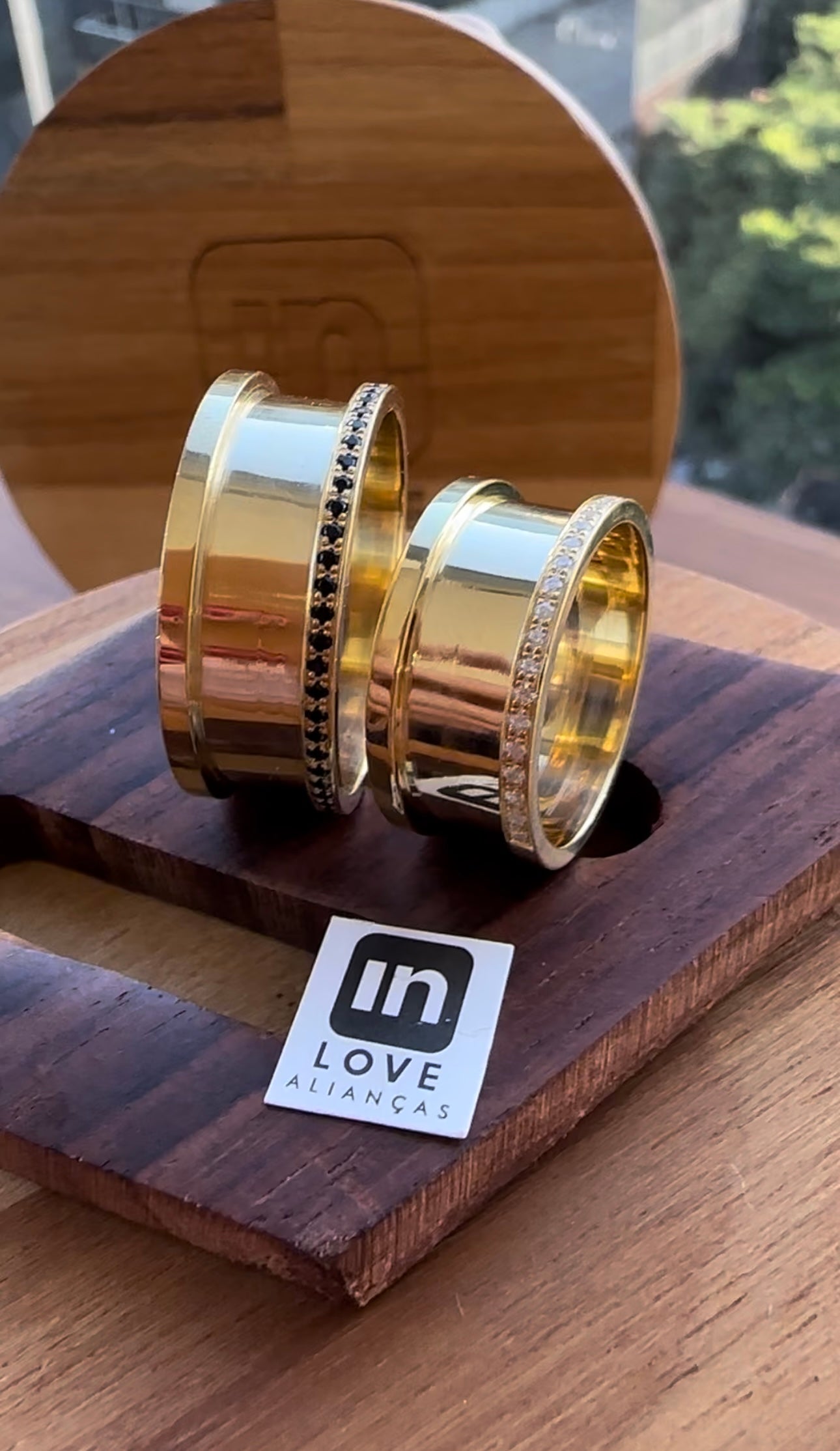 Alianças de Casamento em Ouro 18k - Modelo Amar Você | 9mm | 12x R$999.16