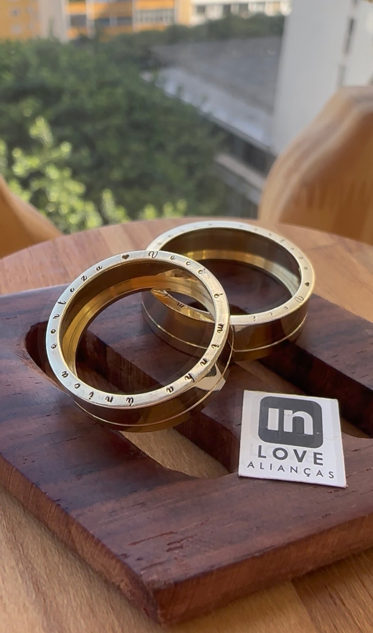 Alianças de Casamento em Ouro 18k - Modelo Afeto | 6mm | 12x R$666