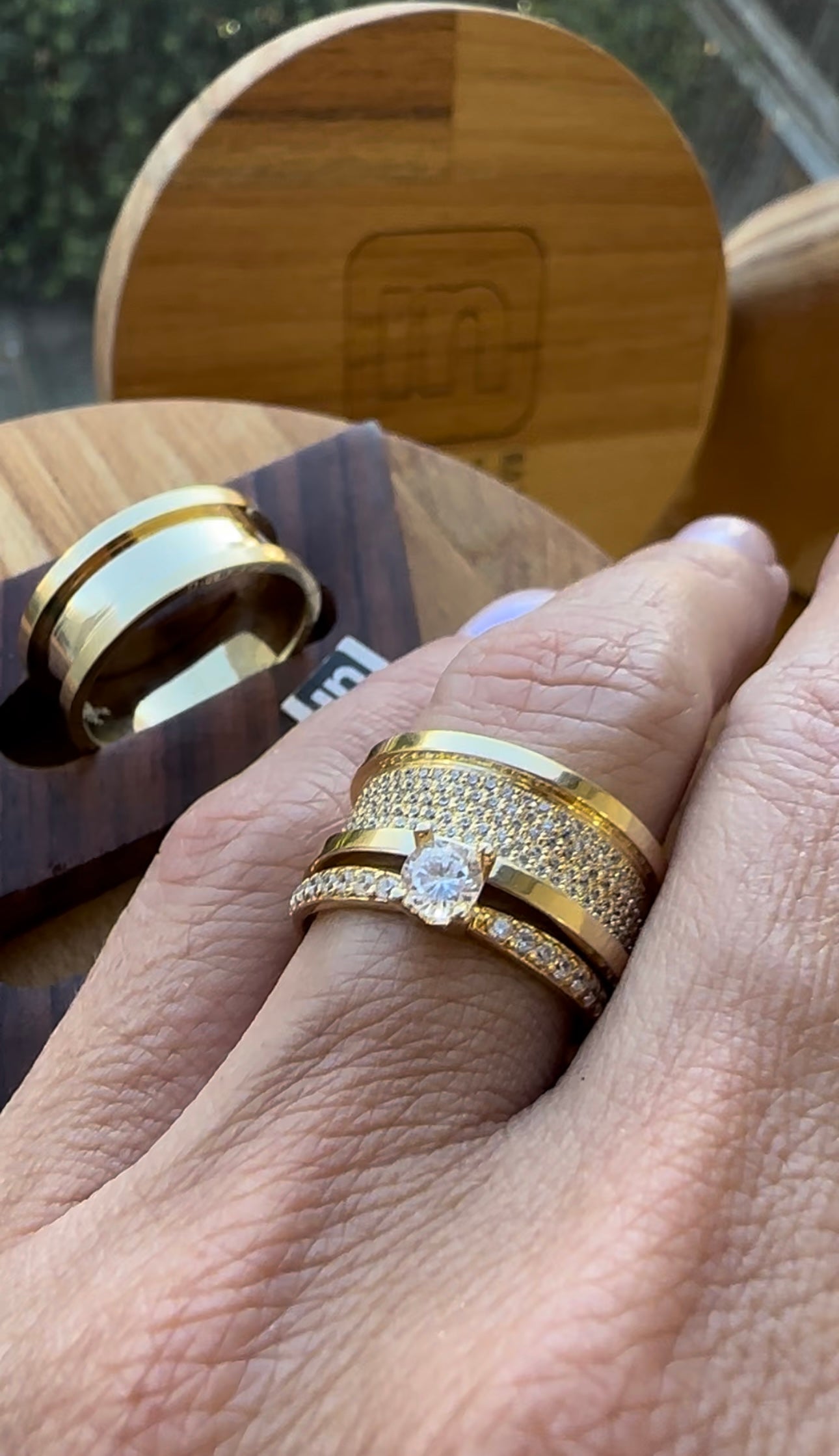 Par de Alianças em Ouro 18k - Modelo Intense | 8mm | 12x R$999