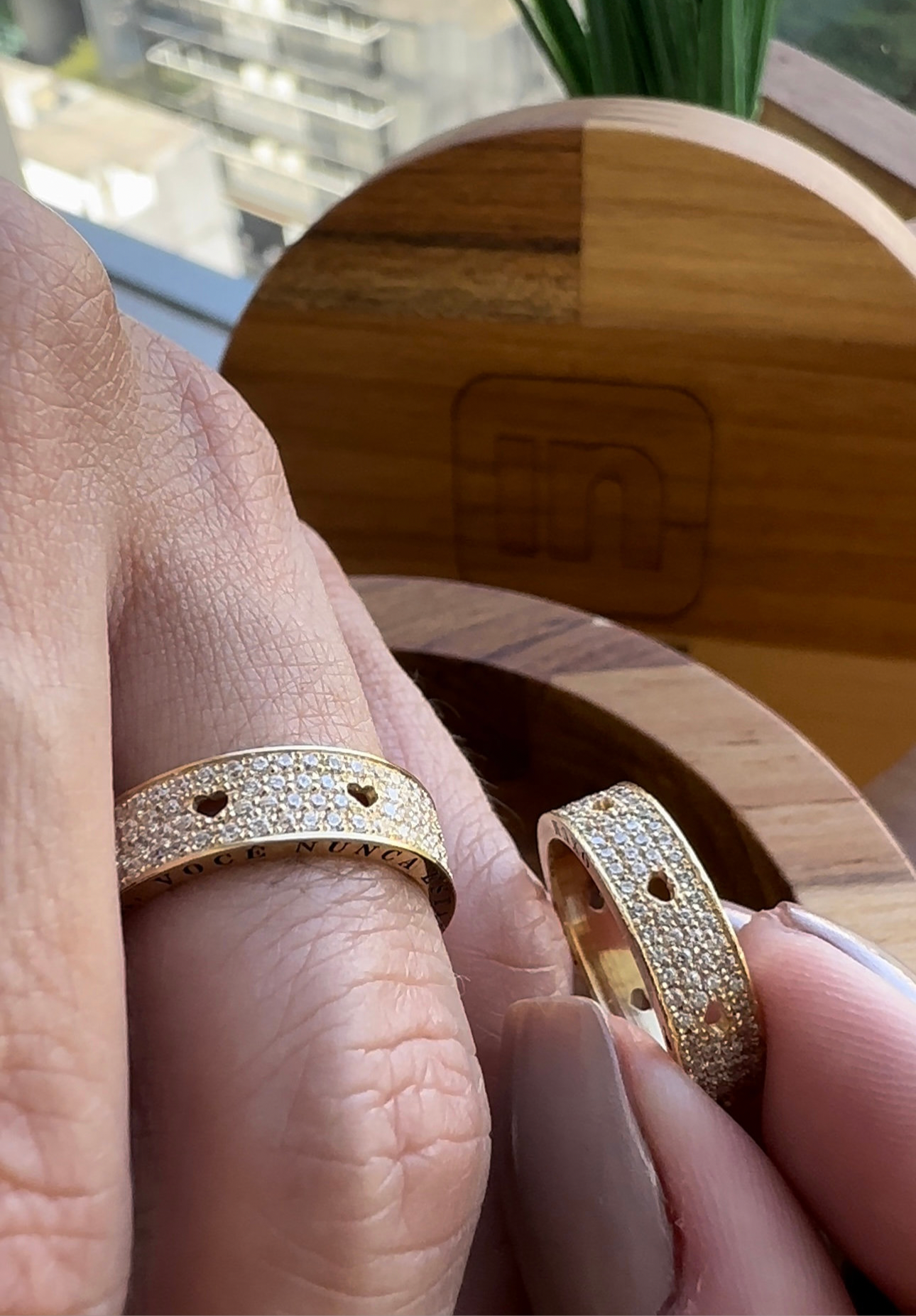 Alianças de Casamento em Ouro 18k - Modelo Corações Duo | 5mm | 12x R$1.241,66