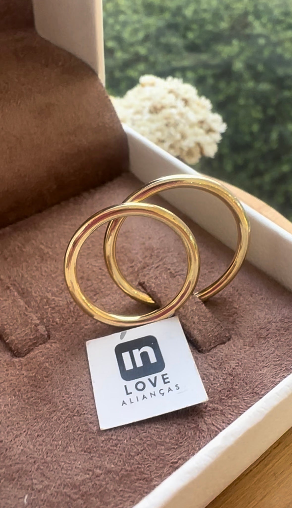 Alianças de Casamento em Ouro 18k - Modelo Costa Rica | 2mm | 12x R$450