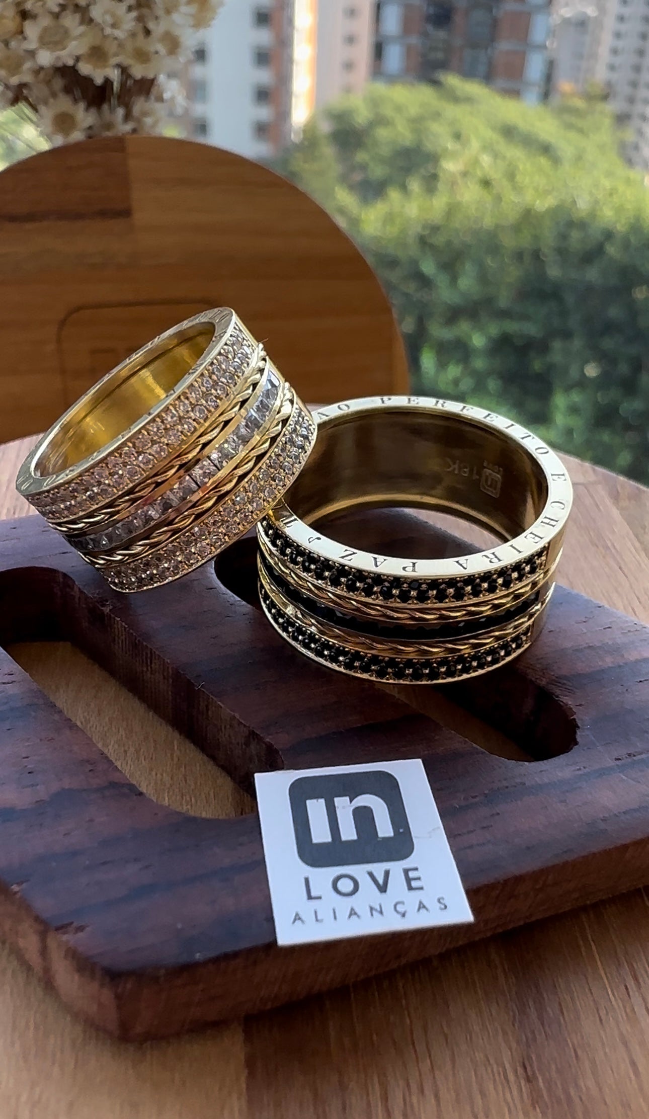 Alianças de Casamento em Ouro 18k - Modelo Ainda Bem | 10mm | 12x R$2.166 Sem Juros