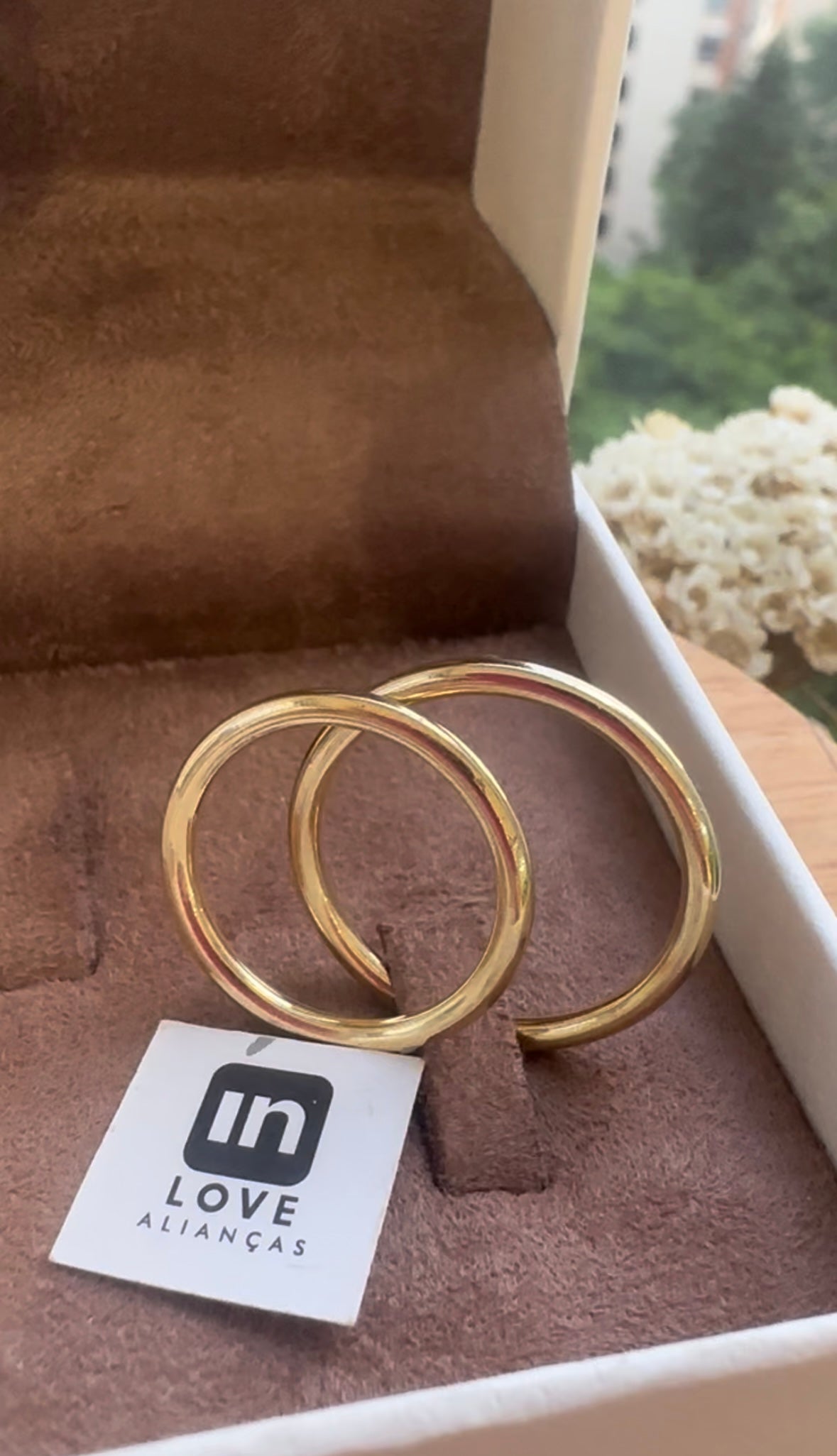 Alianças de Casamento em Ouro 18k - Modelo Costa Rica | 2mm | 12x R$450