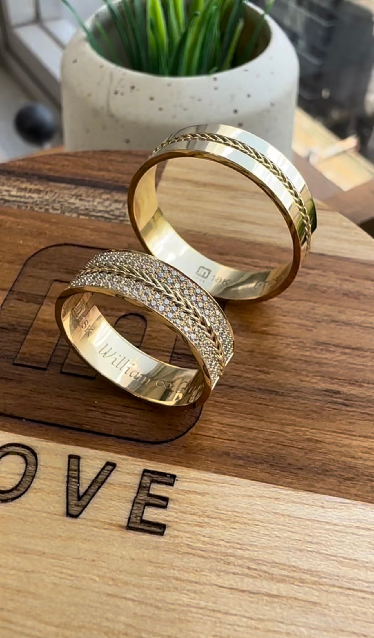 Alianças de Casamento em Ouro 18k - Modelo Trancinha | 6mm |12x R$640
