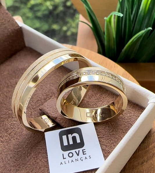 Alianças de Casamento em Ouro 18k - Modelo Amor Eterno | 5mm | 12x R$825