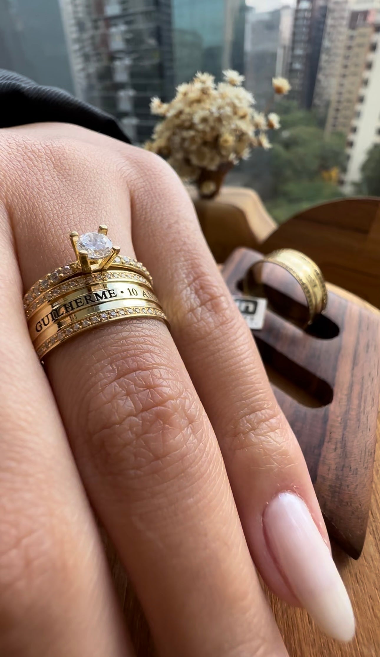 Alianças de Casamento em Ouro 18k - Modelo Promessas | 7mm | 12x R$583