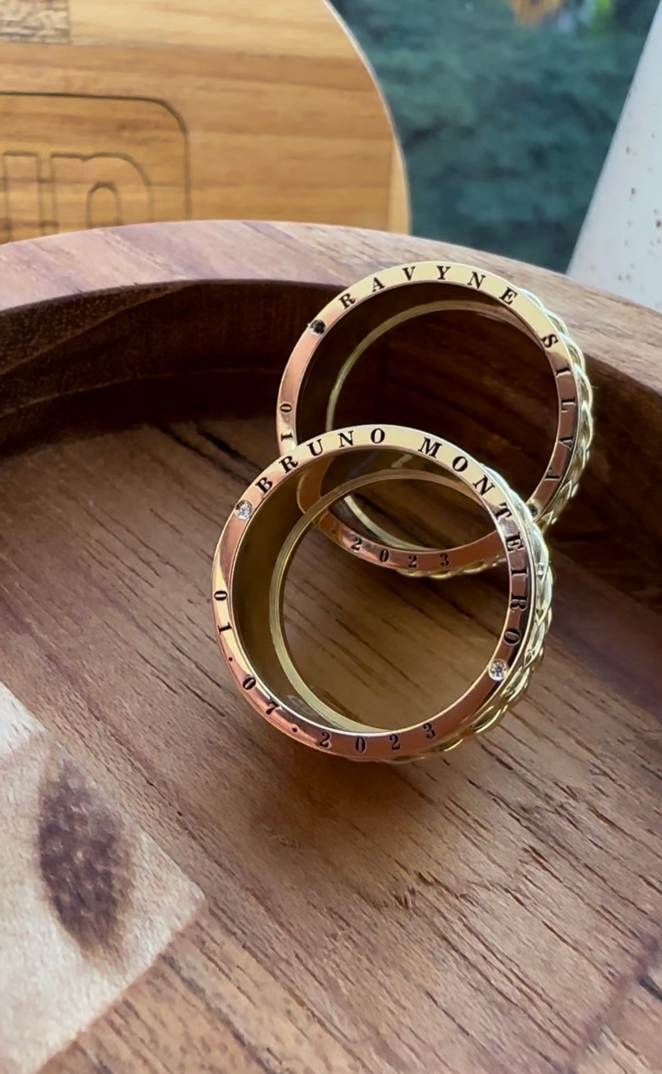 Alianças de Casamento em Ouro 18k - Modelo Nosso Sonho |10mm |12xR$1.665