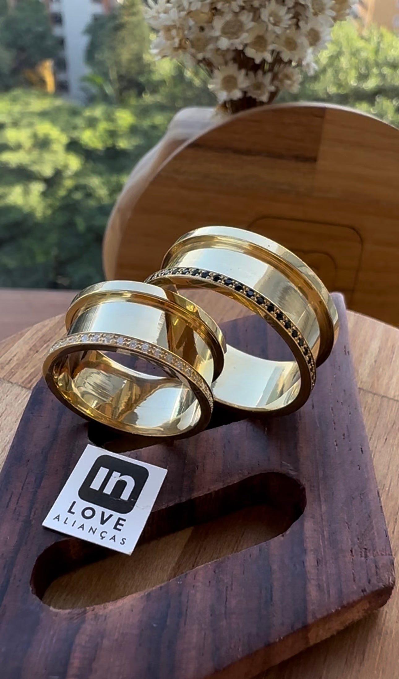Alianças de Casamento em Ouro 18k - Modelo Amar Você | 9mm | 12x R$999.16