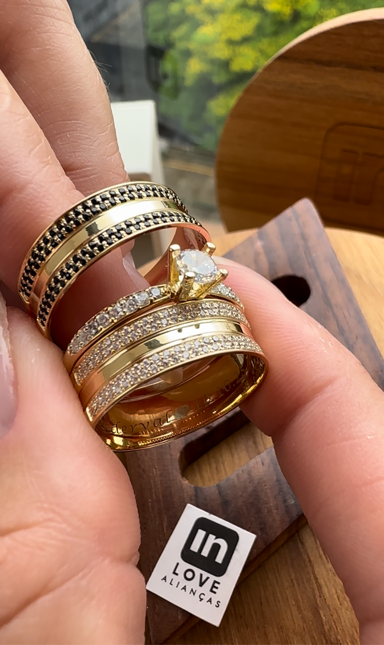Alianças de Casamento em Ouro 18k - Modelo Melhor Fase | 6mm | 12x R$599