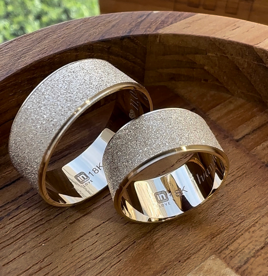 Alianças de Casamento em Ouro 18k - Modelo Brilho | 9mm | 12x R$999,16