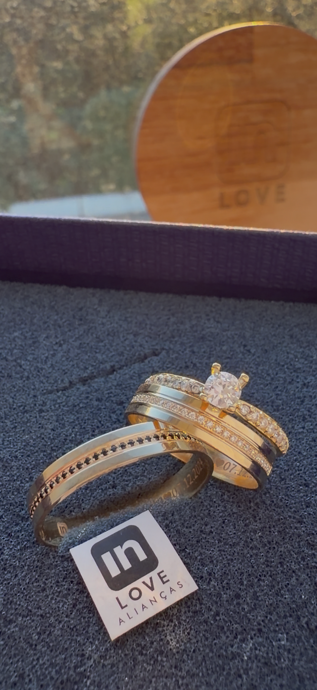 Par de Alianças em Ouro 18k - Modelo Nossa Mimosinha | 4mm | 12x R$433