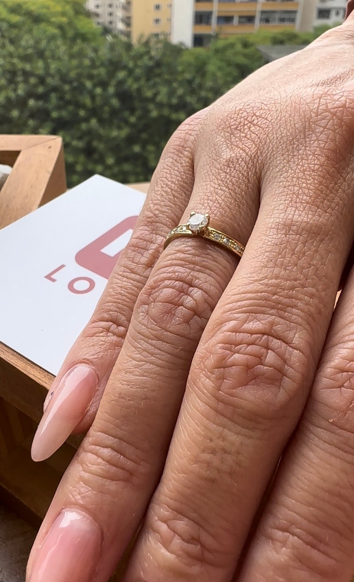 Anel Solitário Encanto em Ouro 18k - 12x R$199