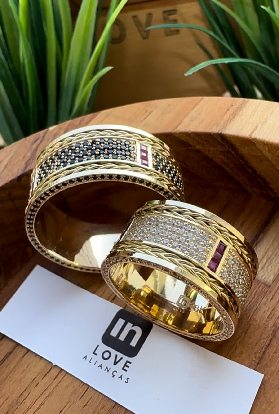 Alianças de Casamento em Ouro 18k - Modelo Fidelidade Duo | 10mm | 12x R$2.166