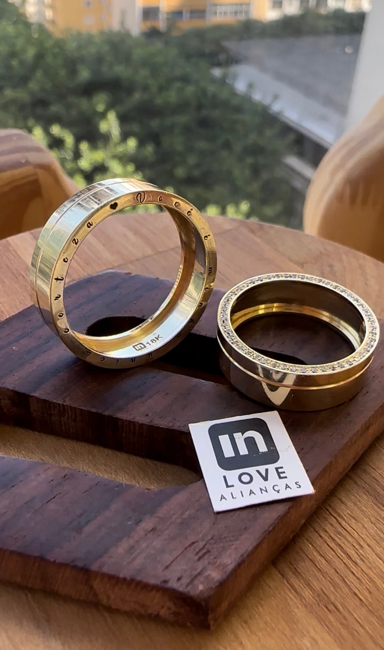 Alianças de Casamento em Ouro 18k - Modelo Afeto | 6mm | 12x R$666