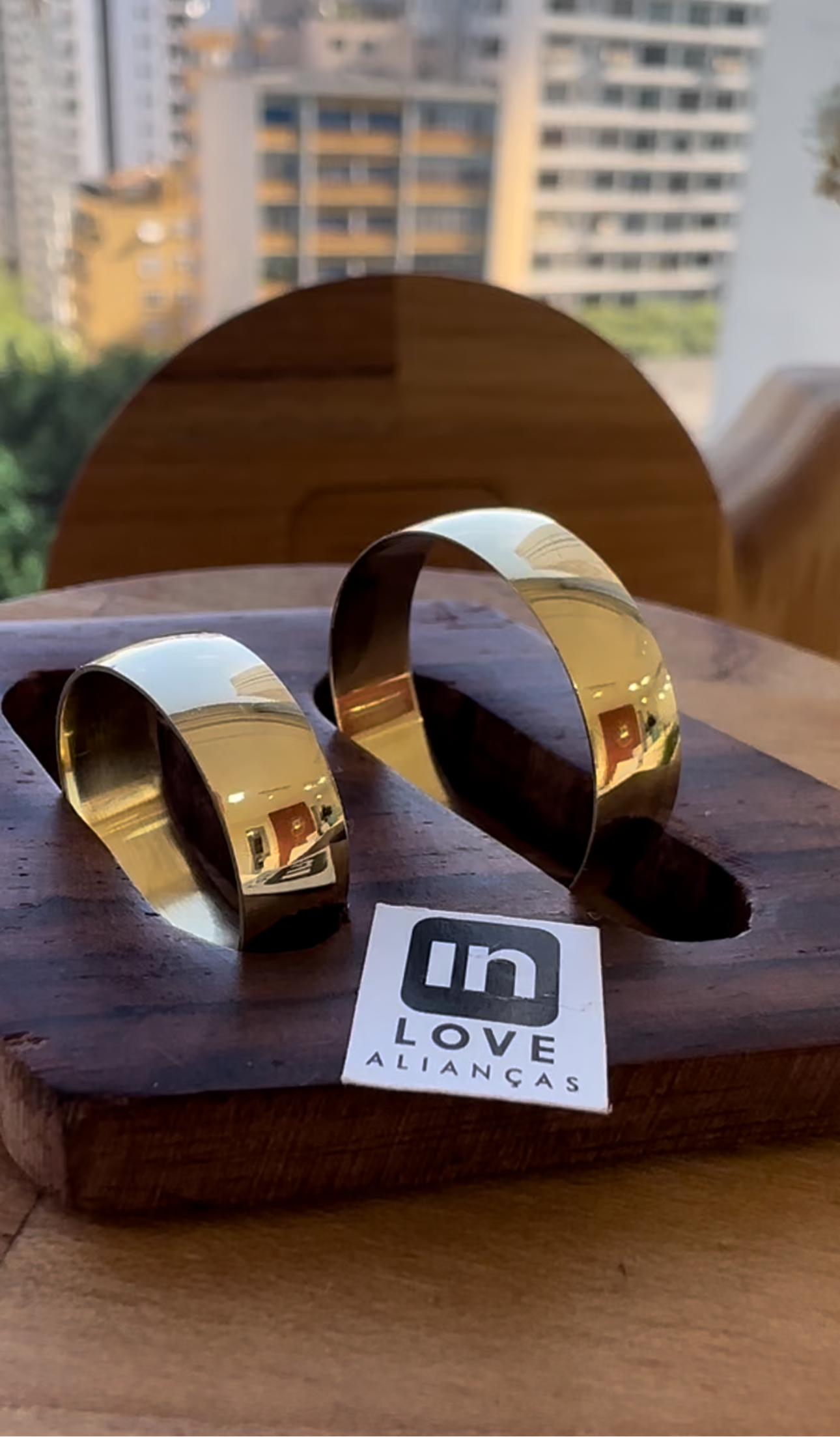 Alianças de Casamento em Ouro 18k - Modelo Tradicional | 6mm | 12x R$415