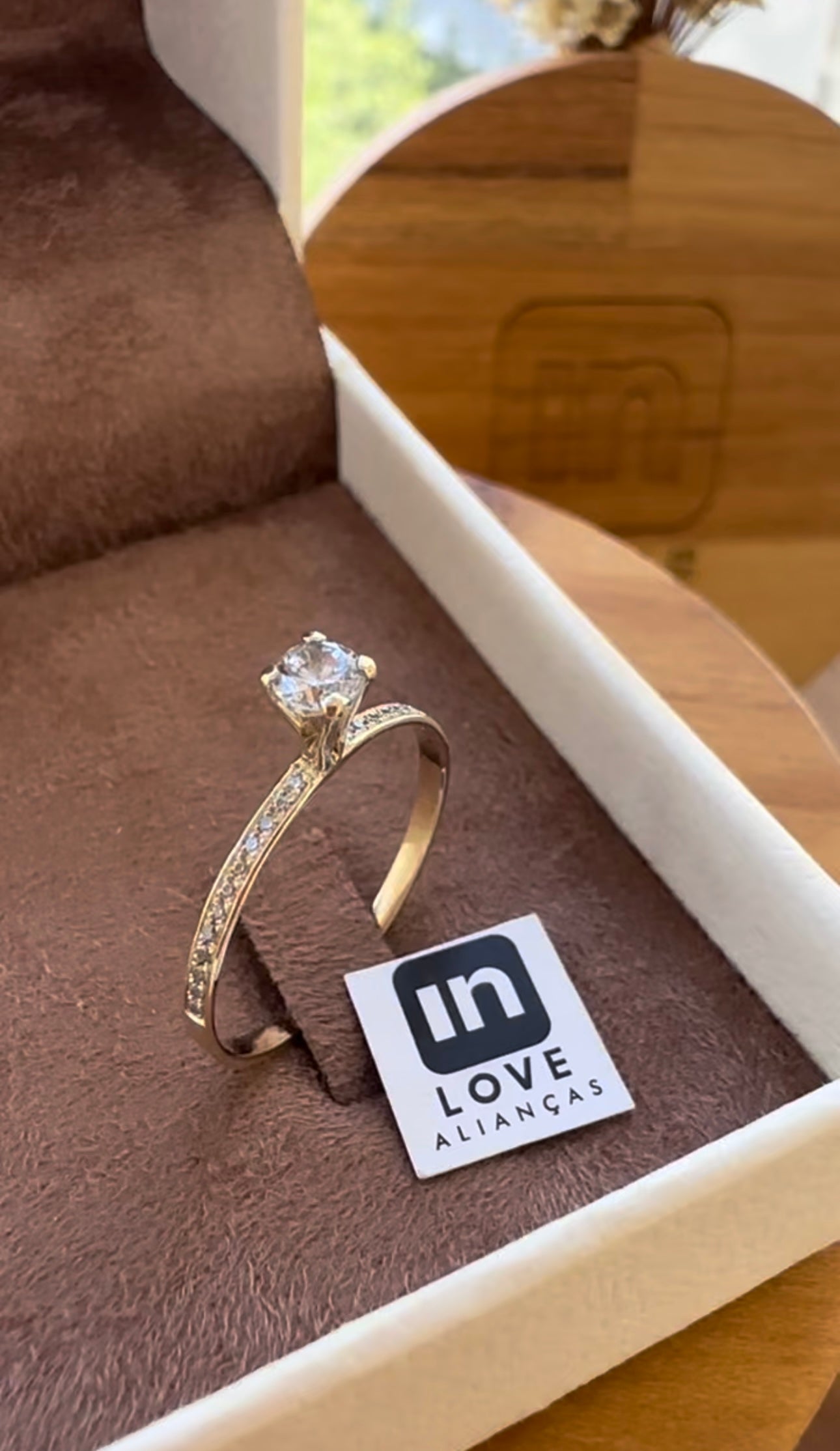 Anel Solitário Princess em Ouro 18k - 12x R$117,14