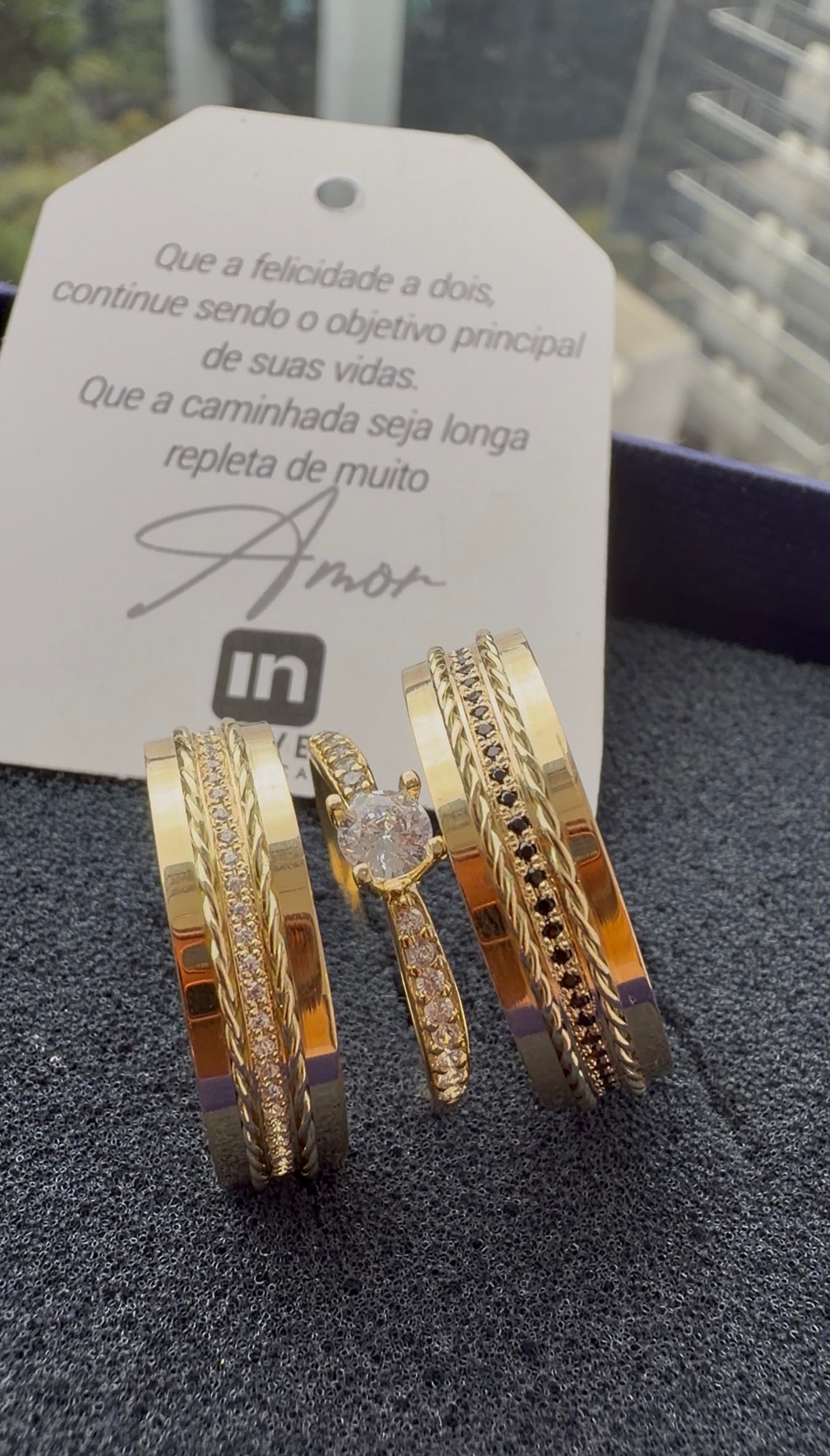 Par de Alianças em Ouro 18k - Modelo Bem Que Se Quis | 6mm | 12x R$999 .