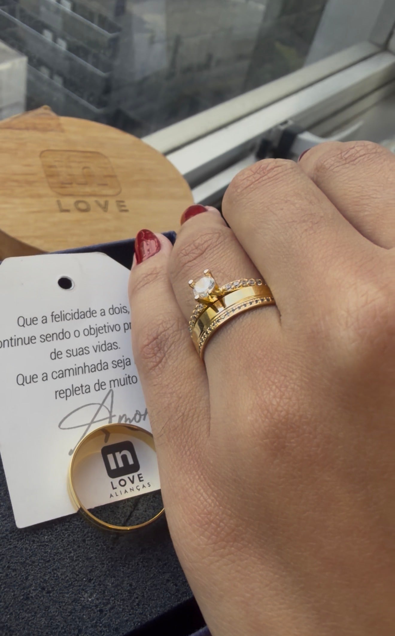 Par de Alianças em Ouro 18k - Modelo Eternamente | 3mm | 12x R$269