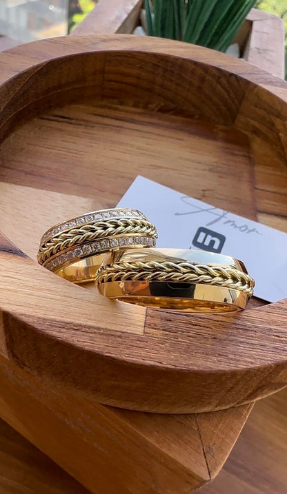 Alianças de Casamento em Ouro 18k - Modelo Trançado | 7mm | 12x R$1.140