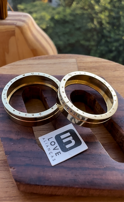 Alianças de Casamento em Ouro 18k - Modelo Lírios | 5mm | 12x R$661,66