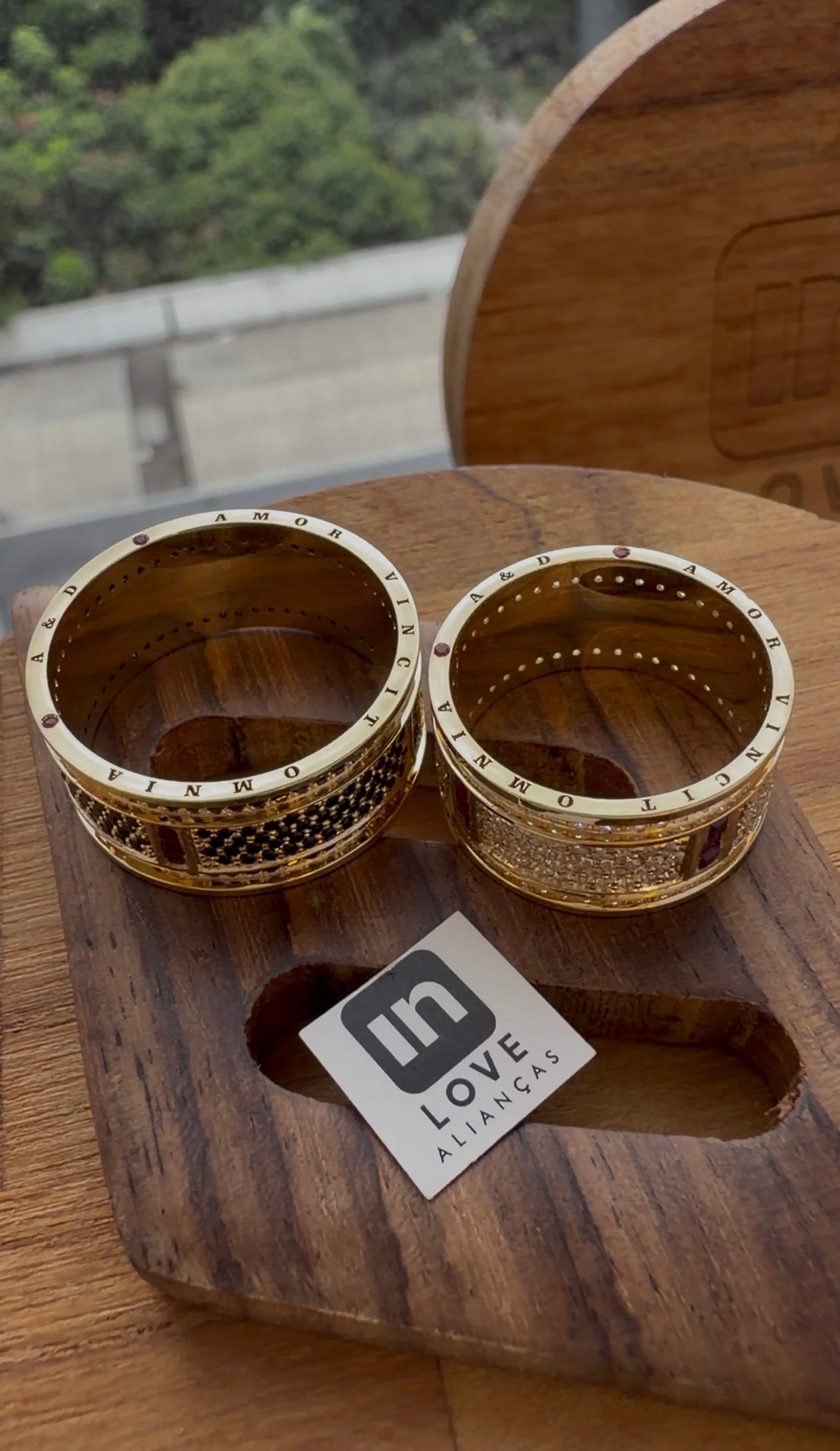 Par de Alianças em Ouro 18k - Modelo Fidelidade Duo | 10mm | 12x R$2.599.