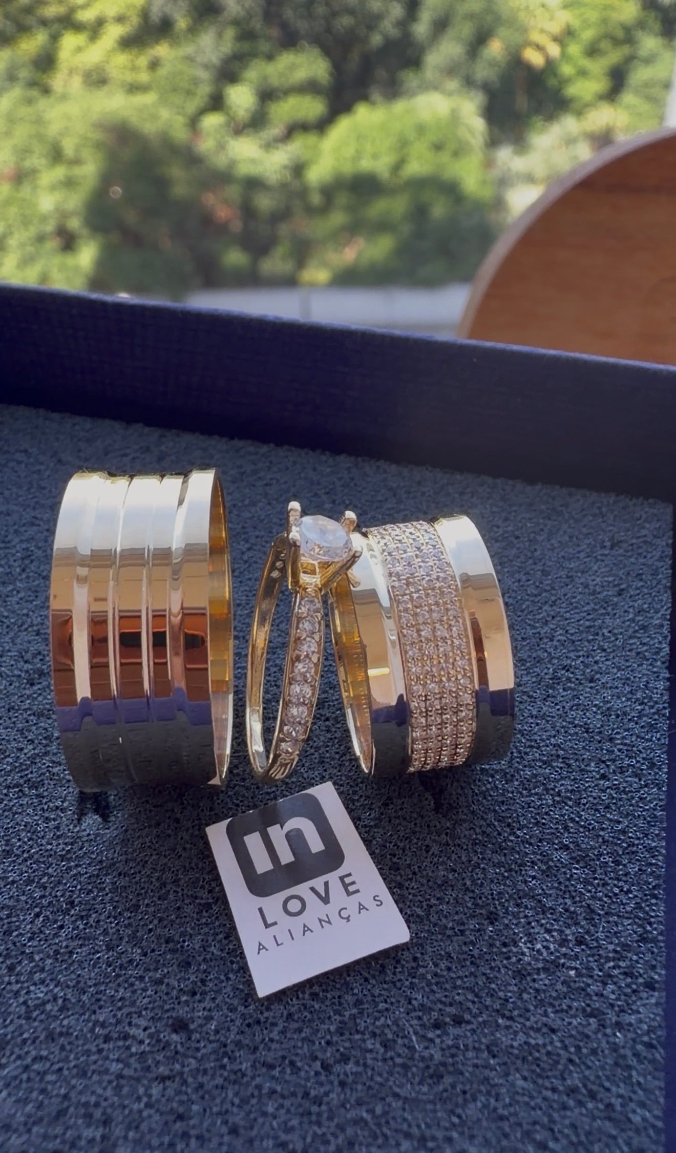 Par de Alianças em Ouro 18k - Modelo Maldivas | 9mm | 12x R$999.
