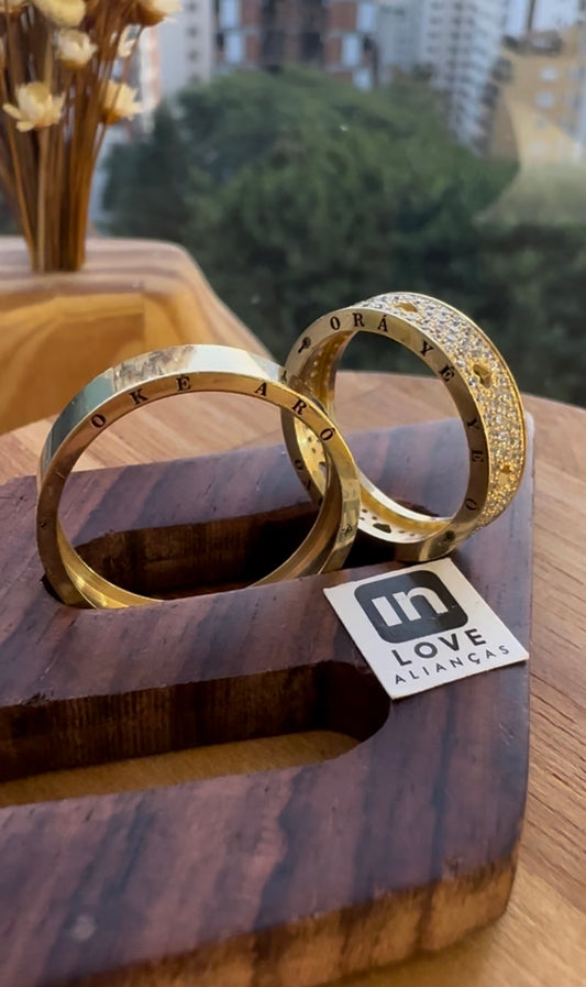 Alianças de Casamento em Ouro 18k - Modelo Corações | 5mm | 12x R$825