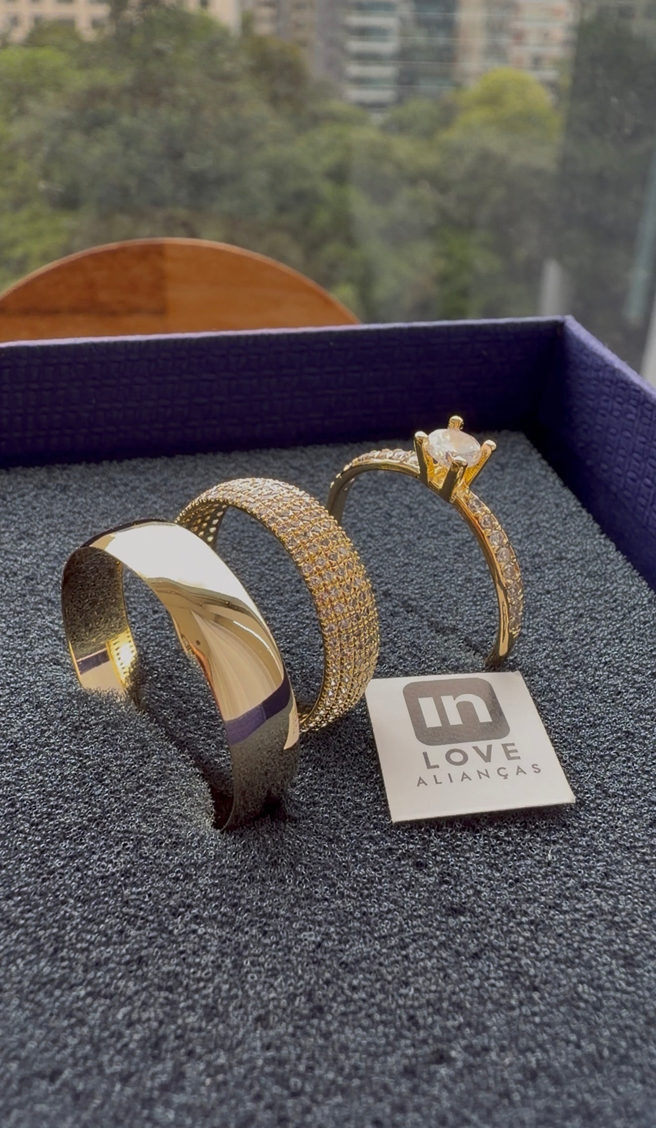 Par de Alianças em Ouro 18k - Modelo O Amor | 5mm | 12x R$541