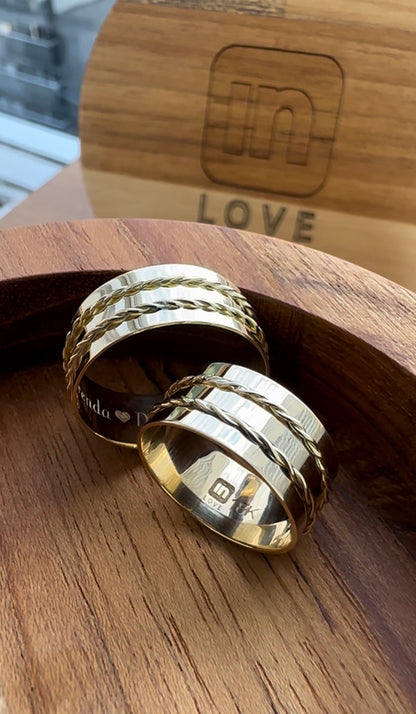 Alianças de Casamento em Ouro 18k - Modelo Momentos | 8mm | 12x R$806,66