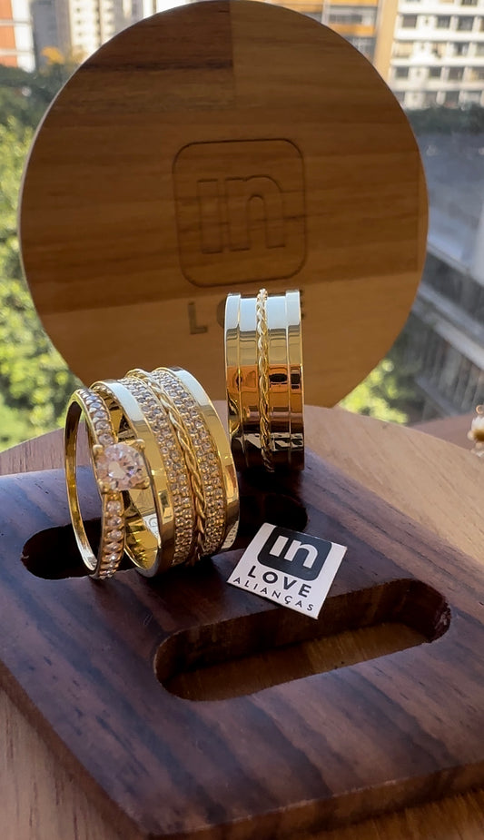 Alianças de Casamento em Ouro 18k - Modelo Desejo | 8mm | 12x R$861,66