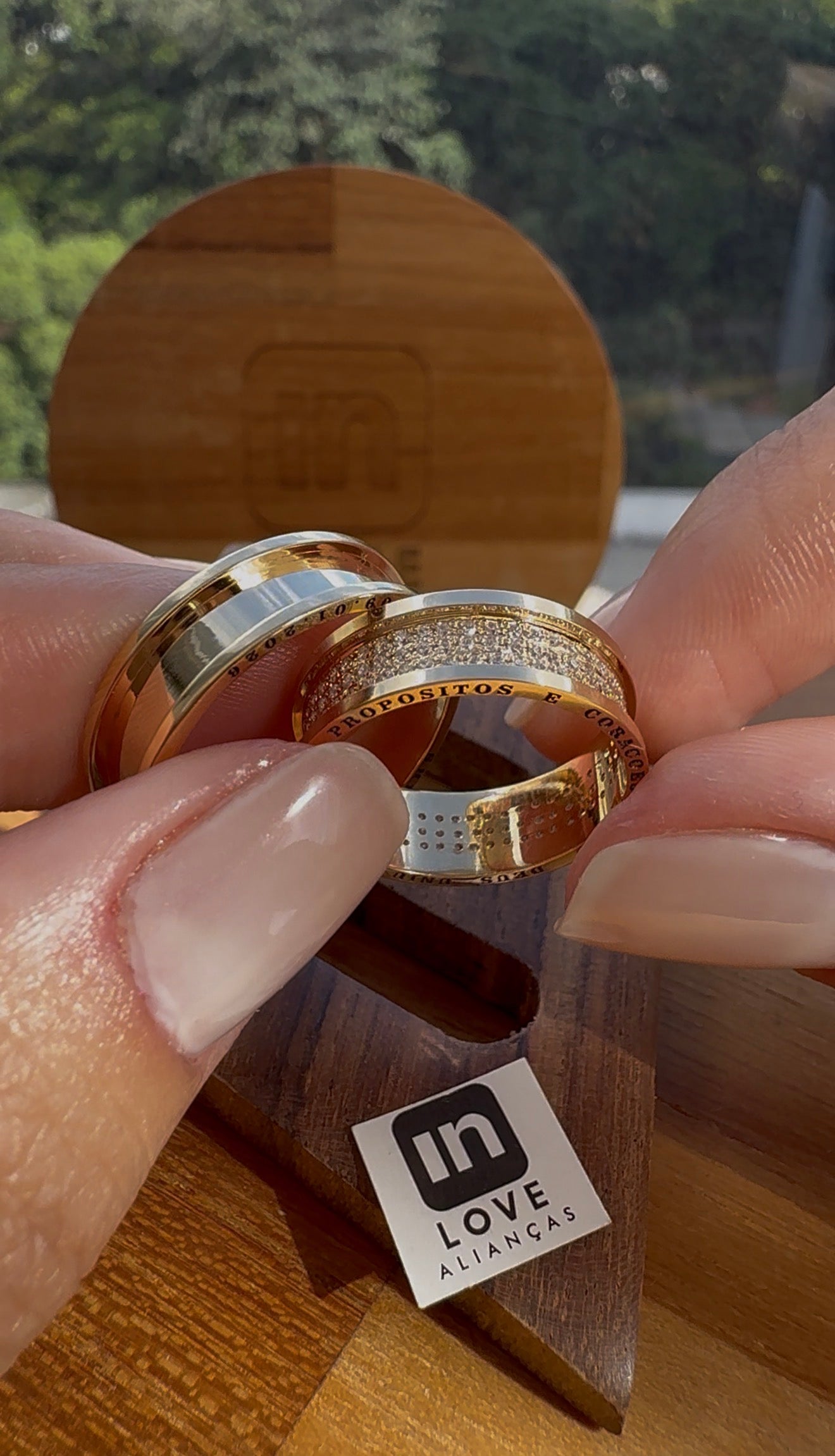 Par de Alianças em Ouro 18k - Modelo Intense | 6mm | 12x R$799